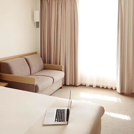 Novotel Perpignan Nord Rivesaltes Exterior photo